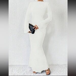 Elegant White Ribbed Dress